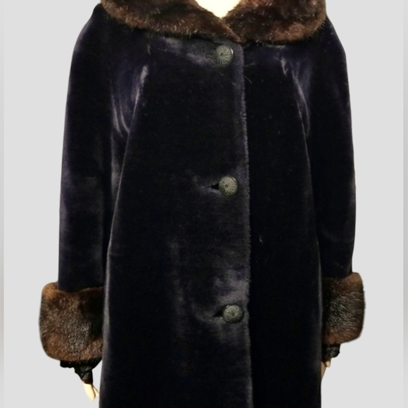 70s Vintage Faux Fur Winter Coat by Borglaska, Stall design / Sz M-L / Black - Picture 3 of 16